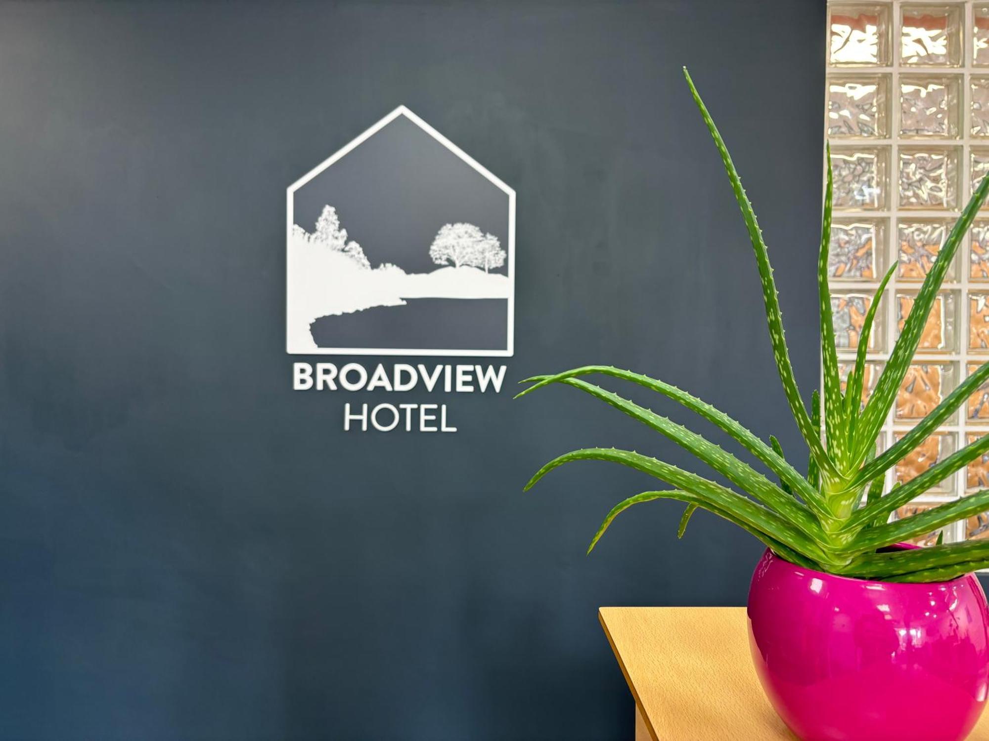 Broadview Hotel NWI Exteriér fotografie